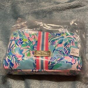 Lilly Pulitzer Thompson Pouch in Cabana Cocktail NWT